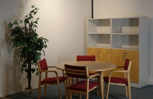 Kustannustehokasta kalustekierrätystä Turussa